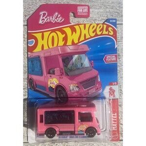 2026 Hot Wheels #21 Barbie Dream Camper